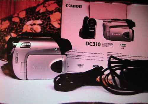   Canon DC310    